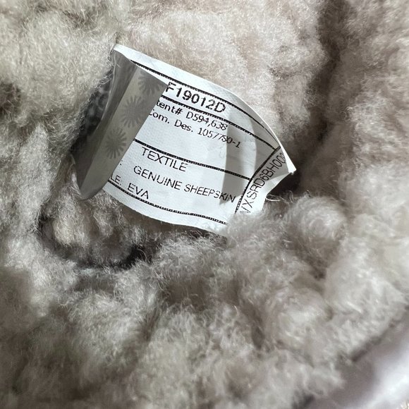 Gold Glitter Classic Ugg Boots Size 7 Great Condition F19012D Comfy & Stylish - Picture 7 of 13